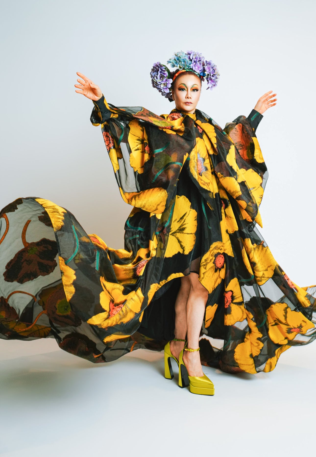 Designer Fleur d'Or Noir Luxe Gown